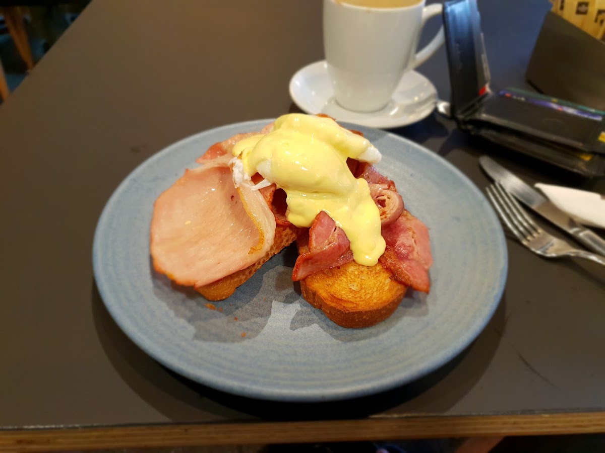 The Coffee Club Café - Gladstone Grand Hotel-5