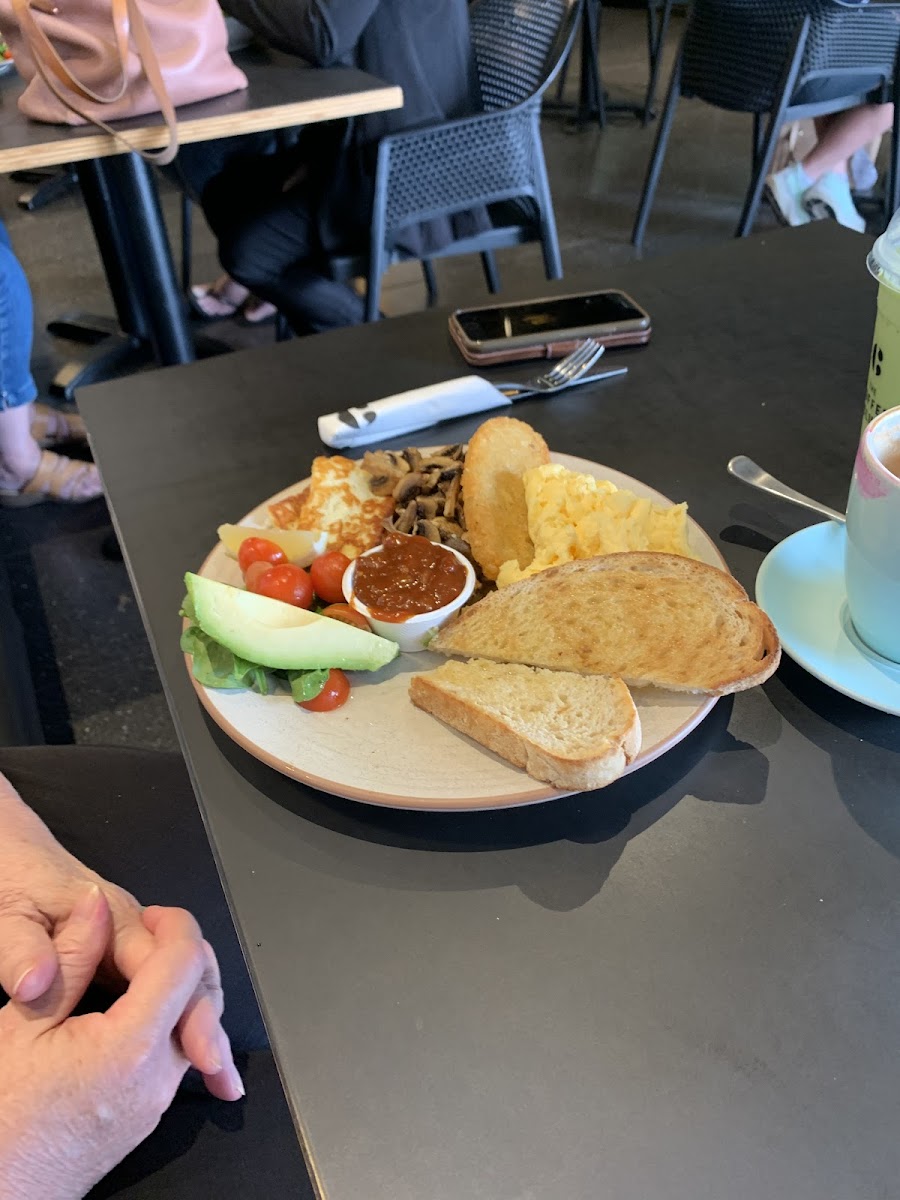 The Coffee Club Café - Gladstone Grand Hotel-8